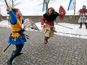 Středověké hry a večer v krčmě